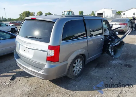 2016 Chrysler Town & Country Touring из США, поврежденный, VIN 2C4RC1BGXGR135498